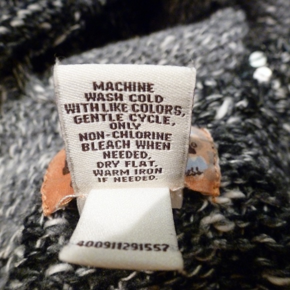 Cardigan button-down tunic length sweater - Picture 3 of 8